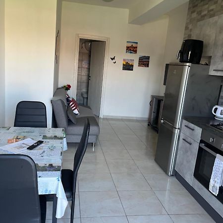Monolocale Rosy Appartement Fiumicino Buitenkant foto